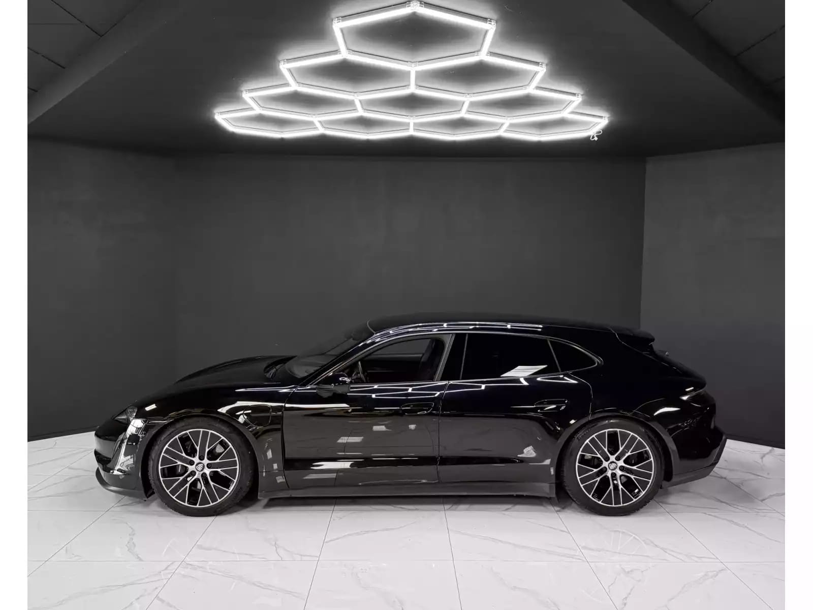Porsche Taycan Sport Turismo / PERFORMANCE / PANO / PDLS + / 360° - Photo 1