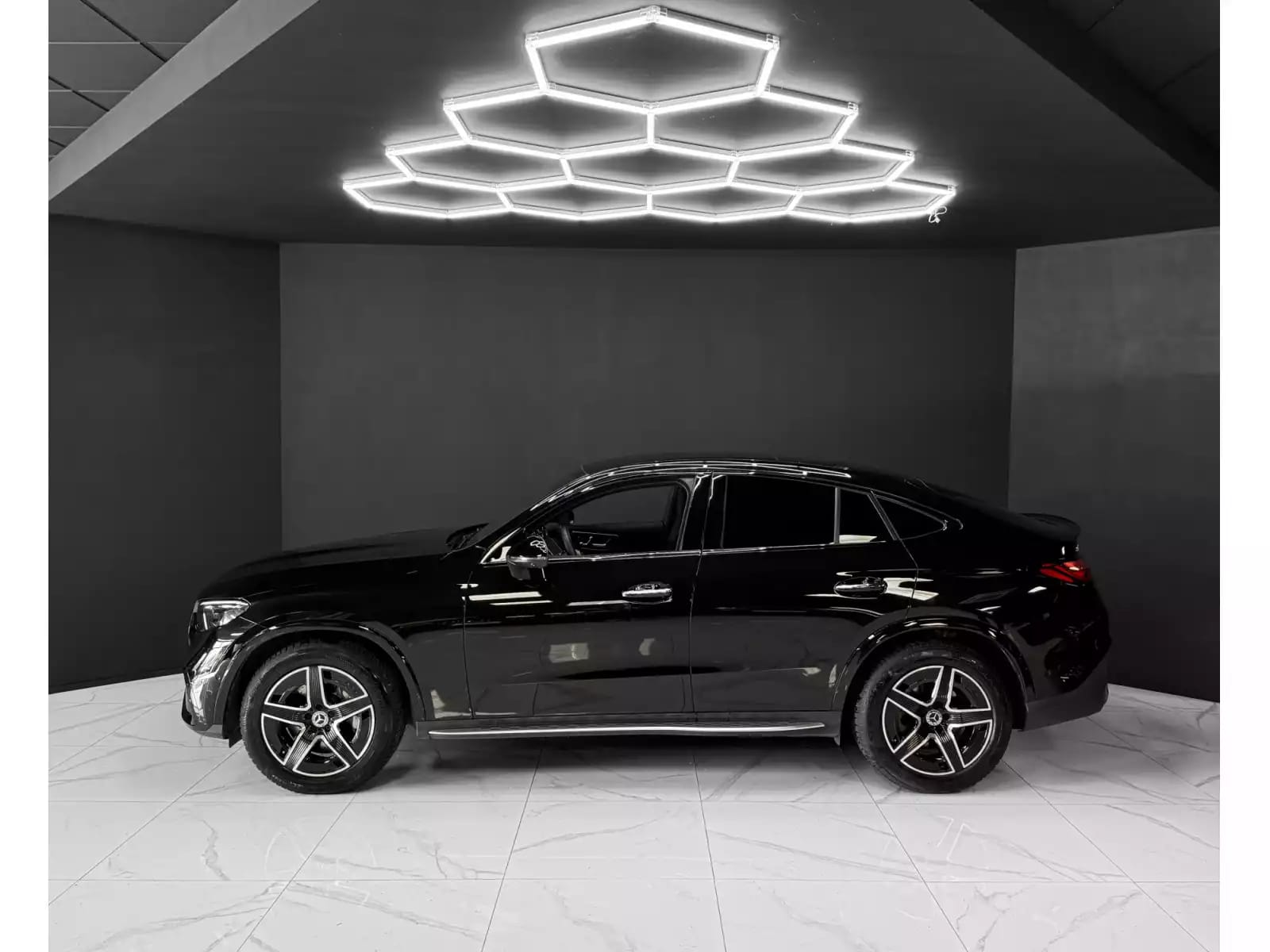 Mercedes-Benz GLC 300 d Coupé AMG LINE / BURMESTER / 3D CAM - Photo 1