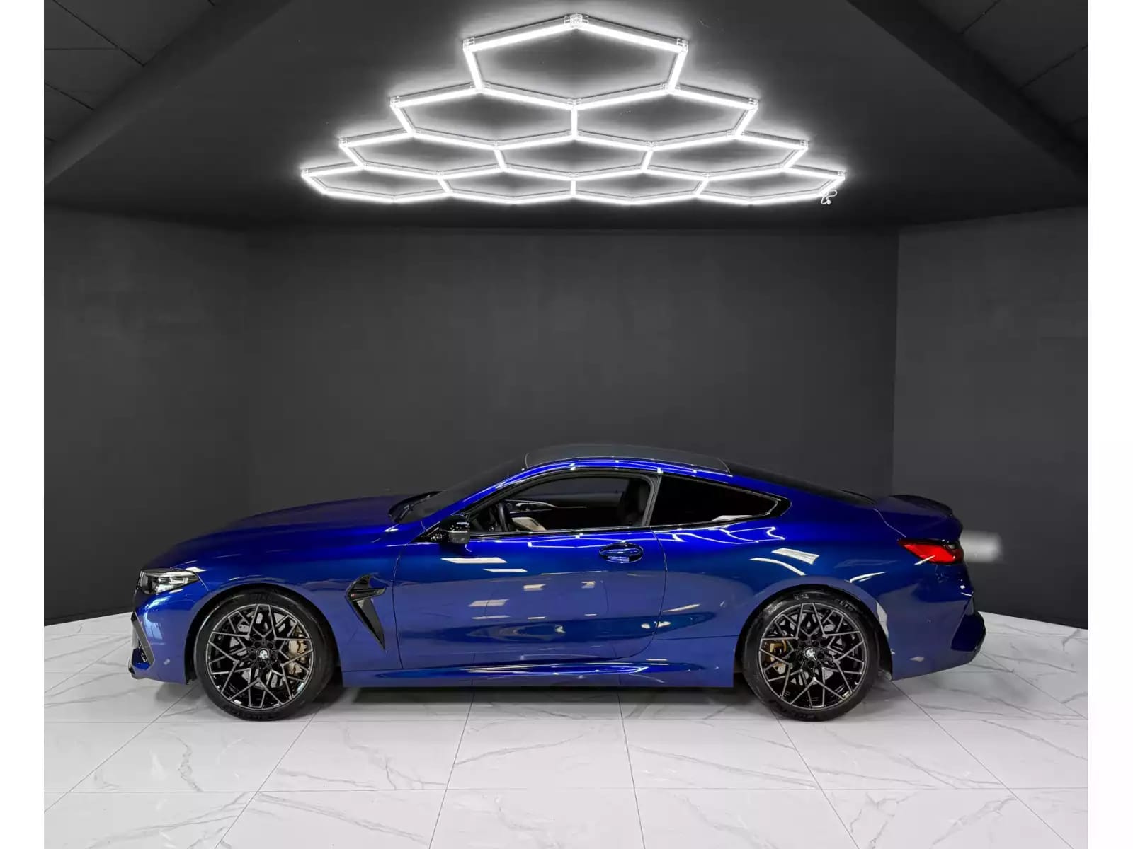 BMW M8 Competition xDrive Coupe - Photo 1