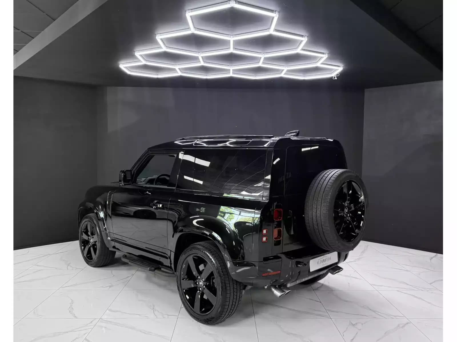 Land Rover Defender 90 AWD V8 WARRANTY 2029 - Photo 1