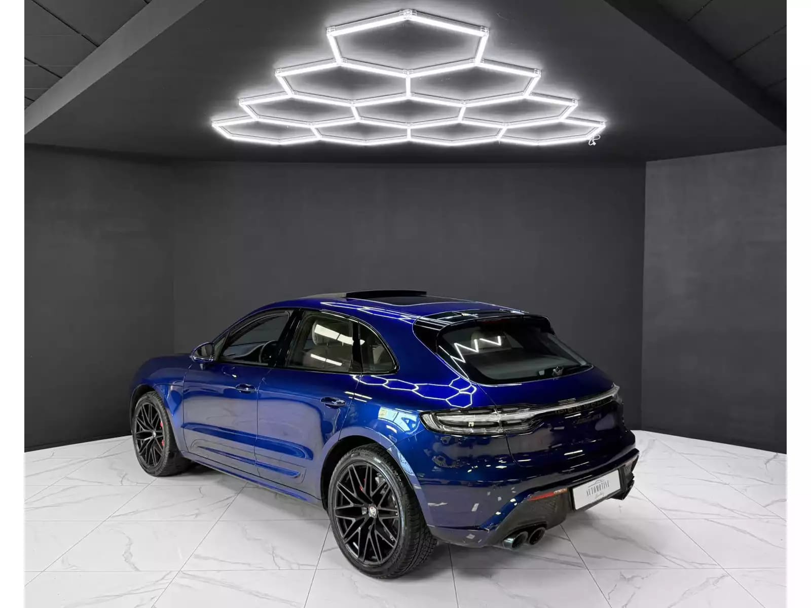 Porsche Macan III GTS - Photo 1