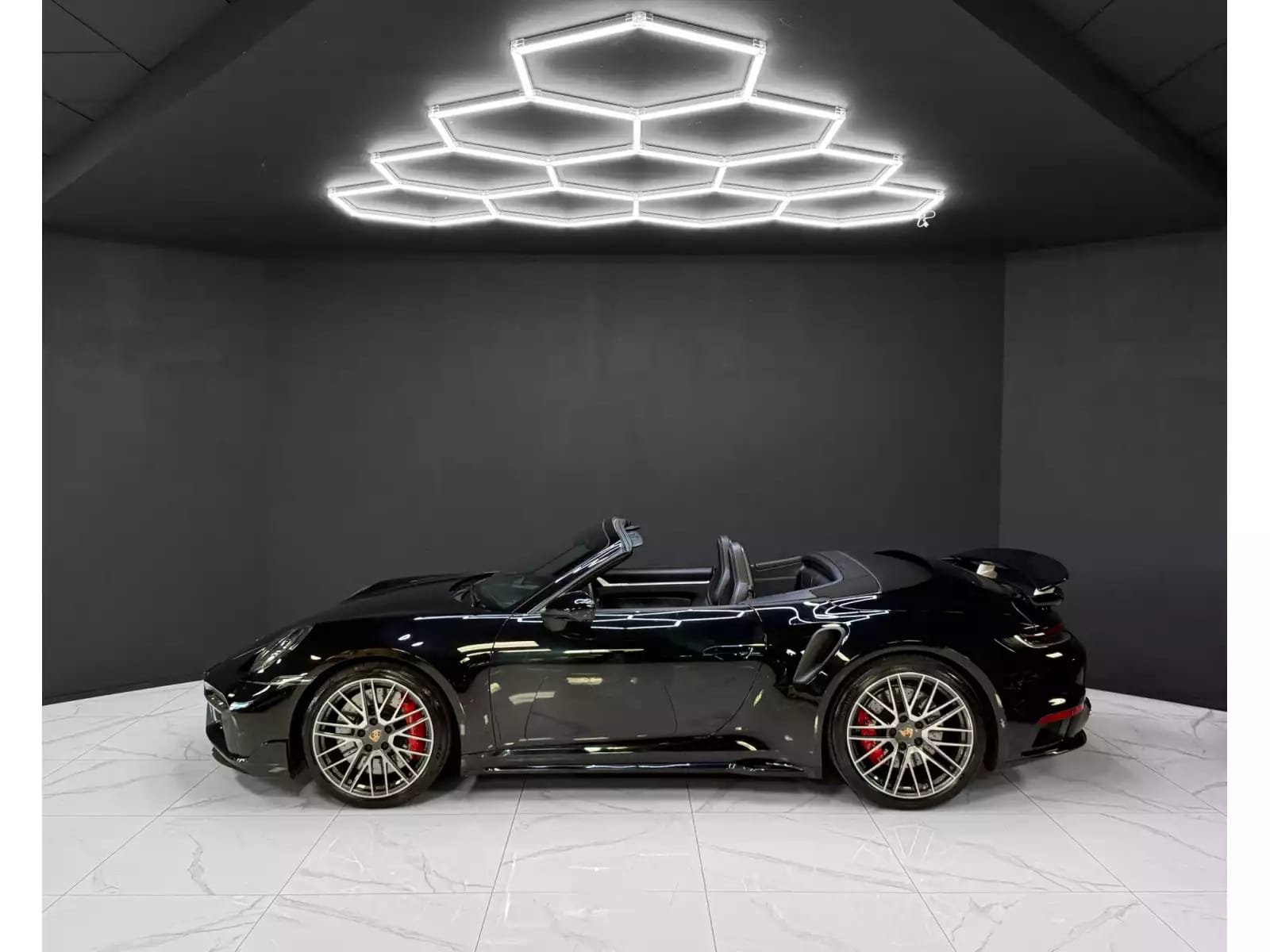 Porsche 992 Turbo Cabriolet / Aero-Kit / Lift / BOSE / 360° / ACC - Photo 1