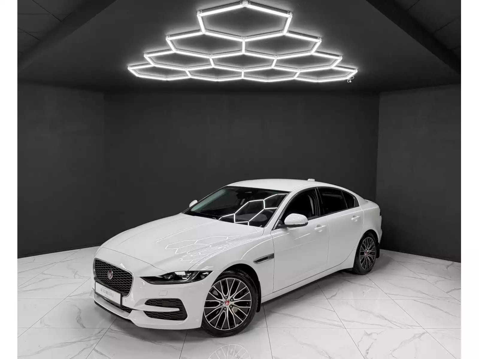 Jaguar XE P300 AWD HSE - Photo 1