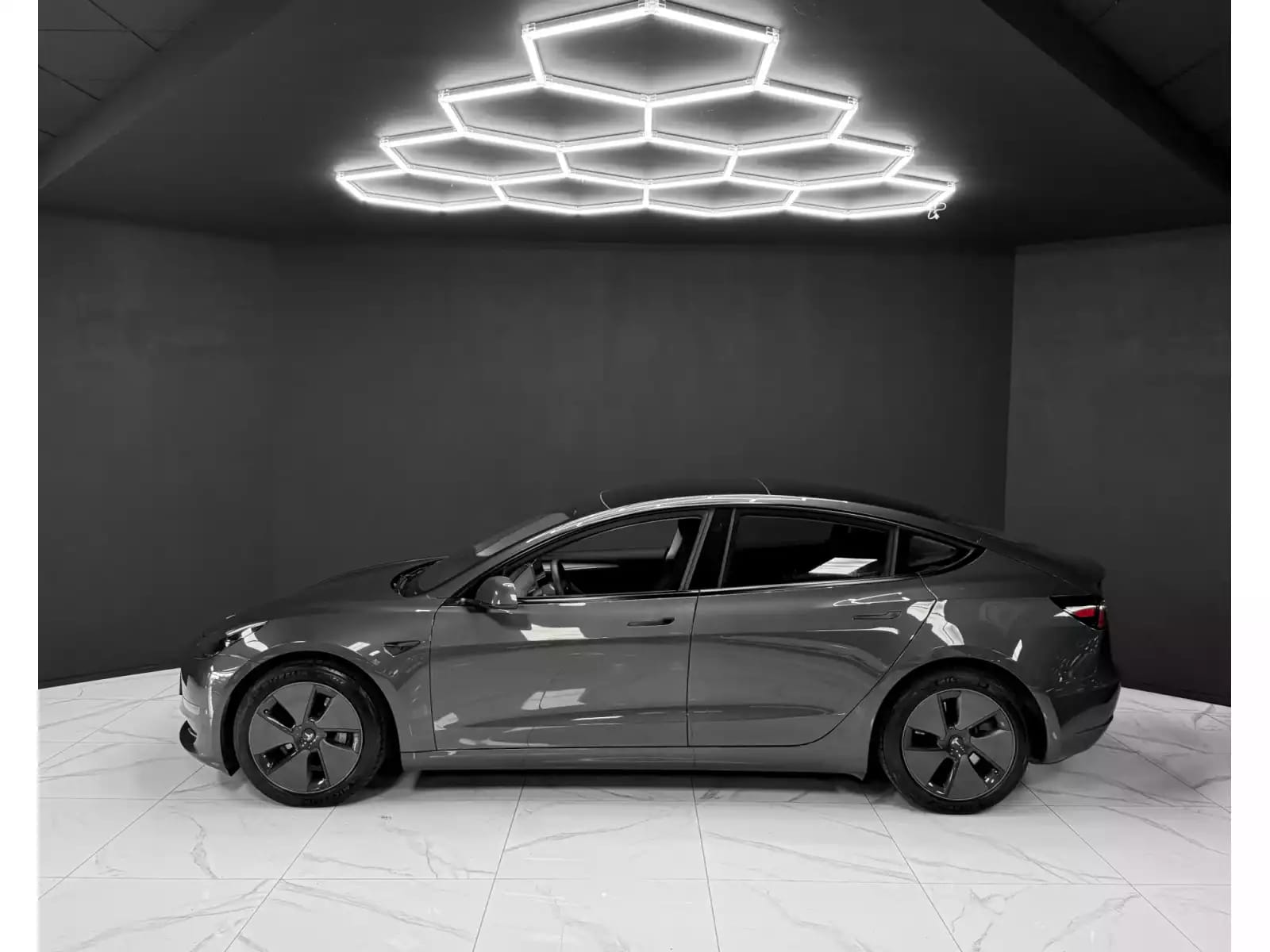Tesla Model 3 Long Range Dual Motor - Photo 1