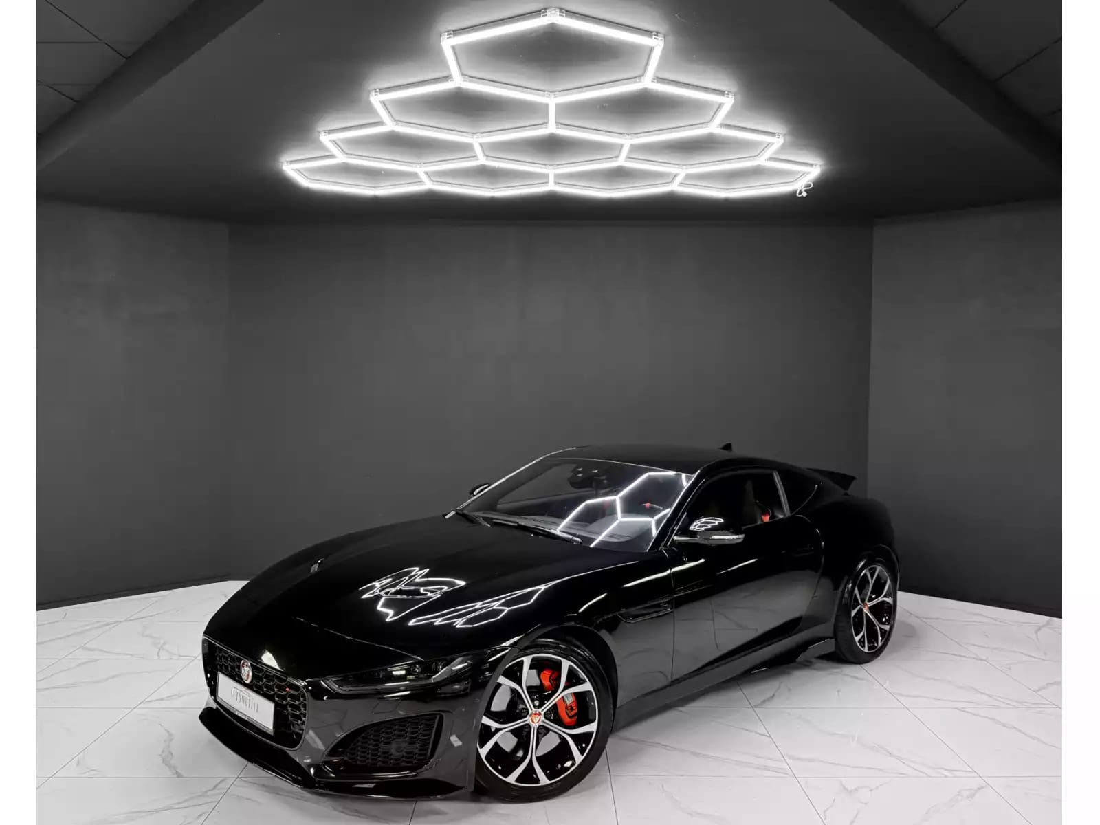 Jaguar F-Type P300 - Photo 1