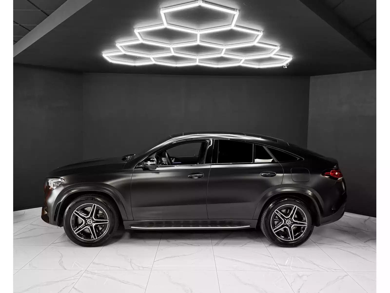 Mercedes-Benz GLE 350 de COUPE AMG LINE 4MATIC - Photo 1