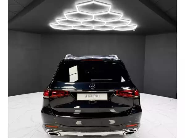 Mercedes-Benz GLS 400 d AMG Line 7 seats - Photo 3