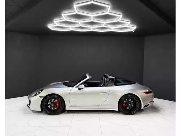 Porsche 991 991.2 Targa 4 GTS - Photo 2