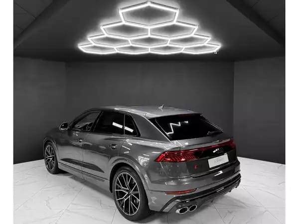 Audi SQ8 4.0 TFSI / MATRIX / B&O / PANO / HEAD-UP / 360° - Photo 2