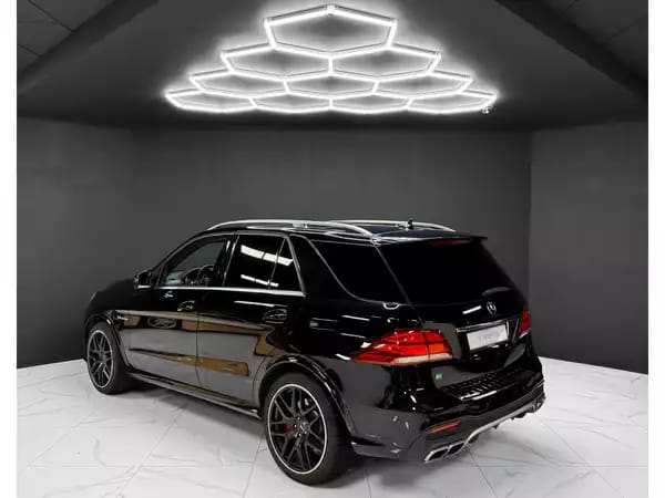 Mercedes-Benz GLE 63 AMG S 1hd / AIRM. / H&K / PANO / FULL MERCEDES SERVICE - Photo 2