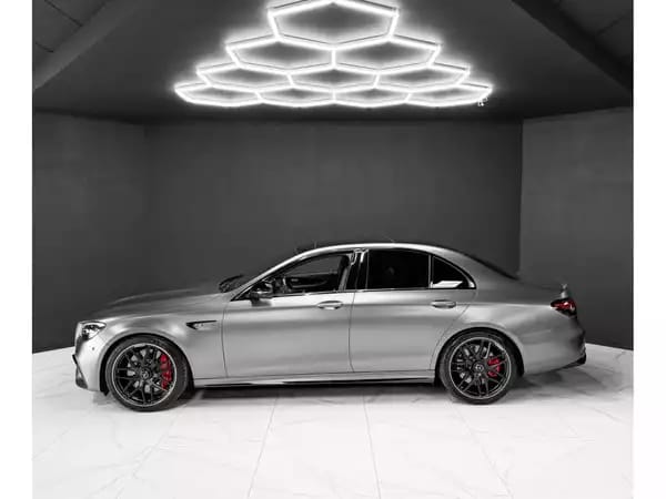 Mercedes-Benz E 63 AMG S 4.0 V8 4MATIC+ Sedan - Photo 2