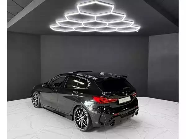 BMW M1 i xDrive AERO / SPORT SEATS / M PERFORMANCE - Photo 2