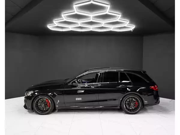 Mercedes-Benz C 63 AMG S T AMG / PANO / VIRTUAL / LED / DISTR. + - Photo 2