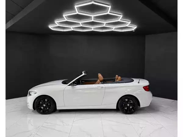 BMW M2 M240i xDrive Cabriolet - Photo 2