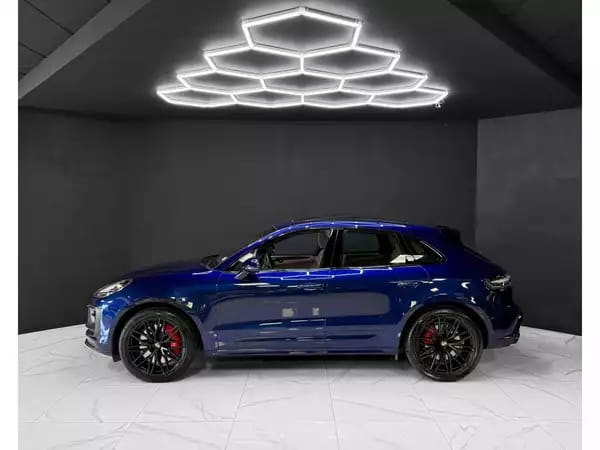Porsche Macan III GTS - Photo 2