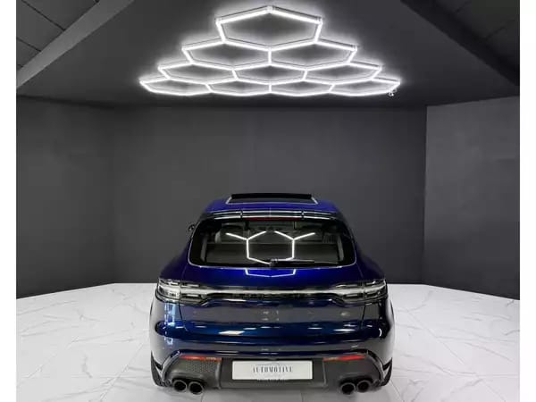 Porsche Macan III GTS - Photo 3