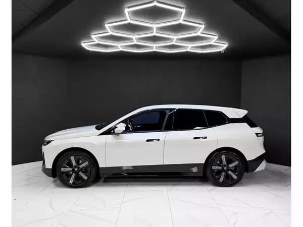 BMW iX 50 xDrive / M SPORT / HK / PANO / 360 - Photo 2