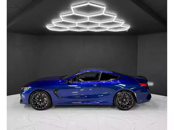 BMW M8 Competition xDrive Coupe - Photo 2