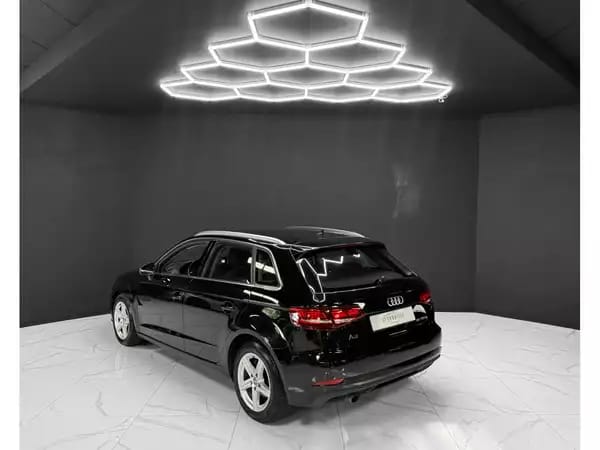Audi A3 Sportback 30 TFSI - Photo 2