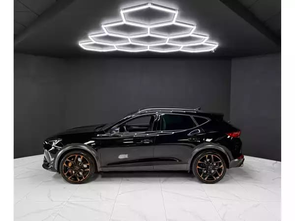 Cupra Formentor VZ5 2.5 TSI DSG 4Drive Cupra / MATRIX / PANO / 360° - Photo 2