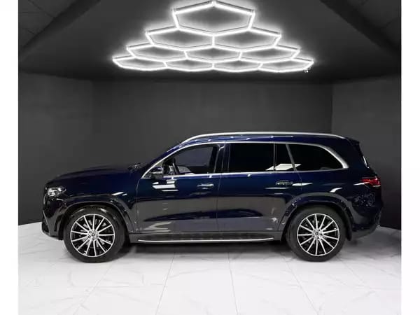 Mercedes-Benz GLS 400 d AMG Line 7 seats FULL - Photo 2