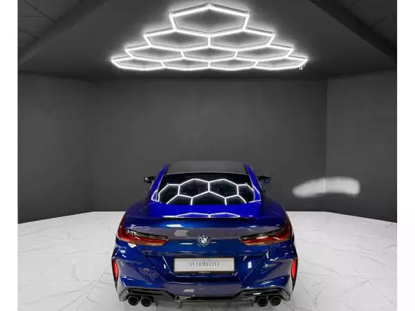 BMW M8 Competition xDrive Coupe - Photo 3