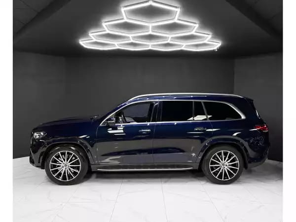 Mercedes-Benz GLS 400 d AMG Line 7 seats FULL - Photo 2