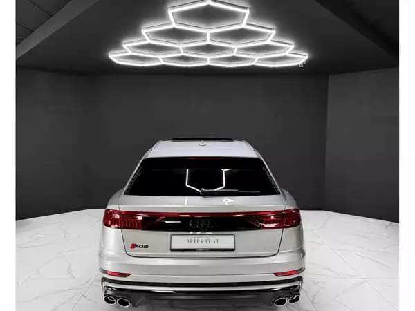Audi SQ8 4.0 TFSI / REAR-AXLE / B&O / PANO / HEAD-UP / - Photo 3