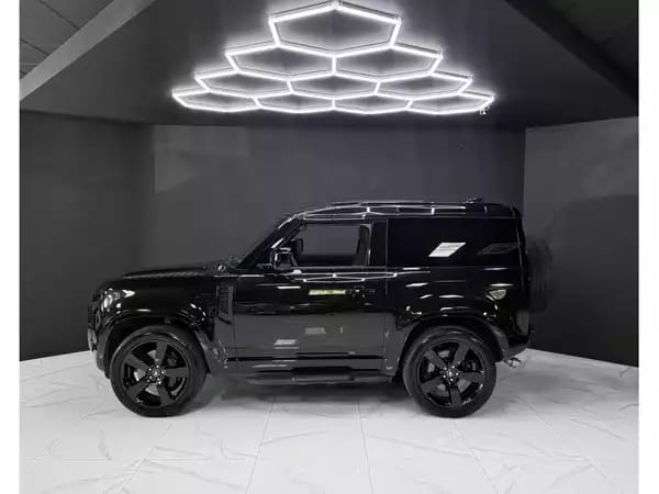 Land Rover Defender 90 AWD V8 WARRANTY 2029 - Photo 2