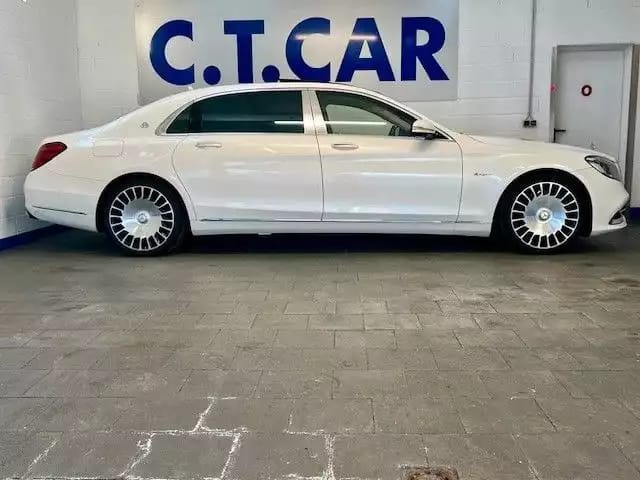 Maybach S560 Limousine 4Matic-PANO/BURMESTER/MASSAGE/DVD/Voll - Photo 1