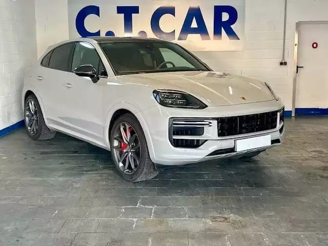 Porsche Cayenne Coupe Turbo E-Hybrid - Photo 1