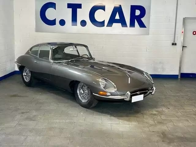 Jaguar E-Type S1 3.8 - Photo 1