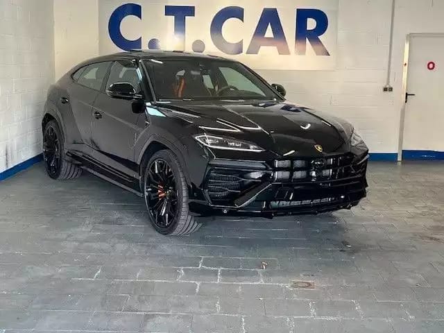Lamborghini Urus 4.0 V8 PHEV SE-Akrapovic-carbon-AHK-DVD-VOLL - Photo 1