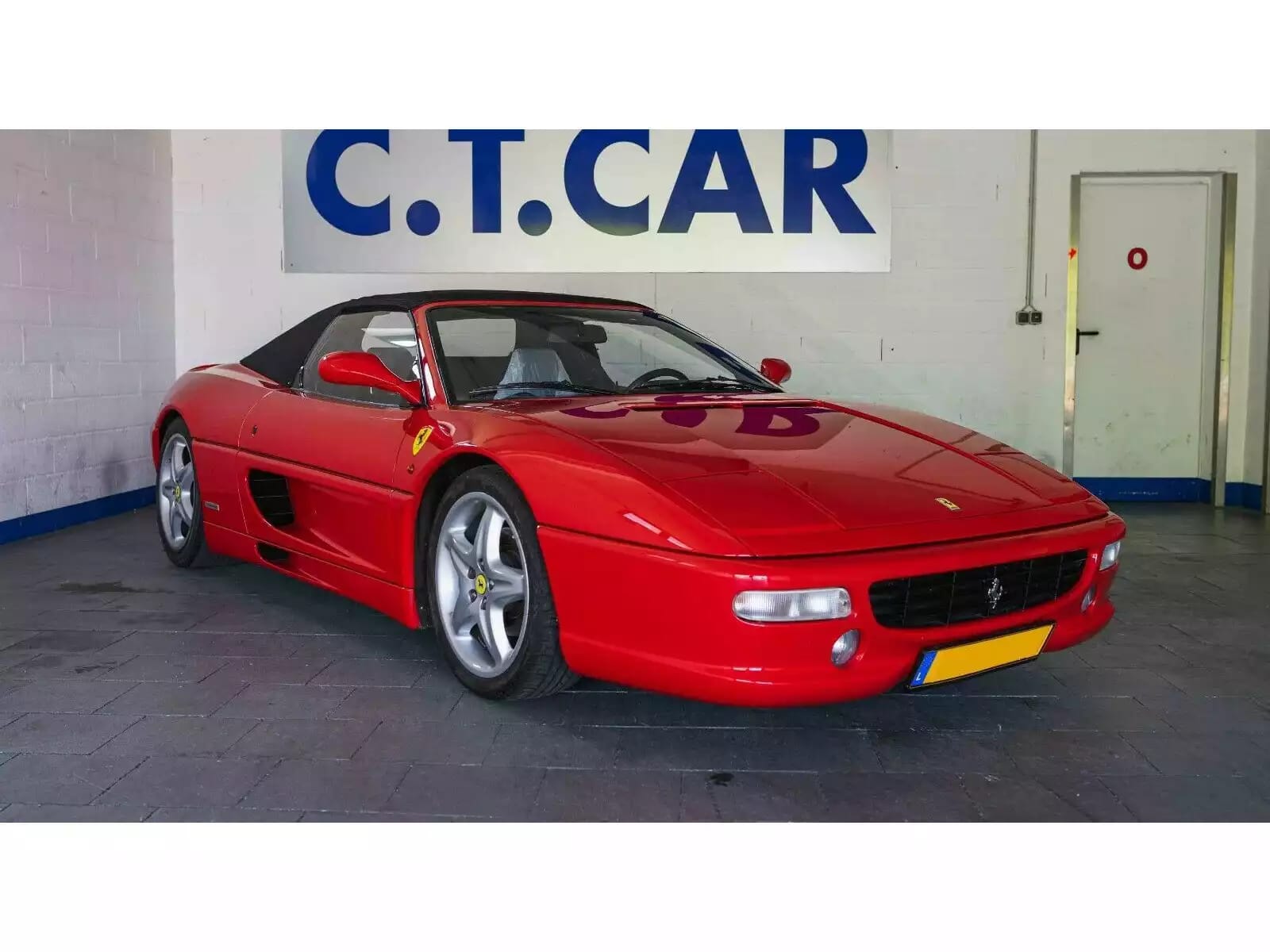 Ferrari F355 F1 Spider - Photo 1