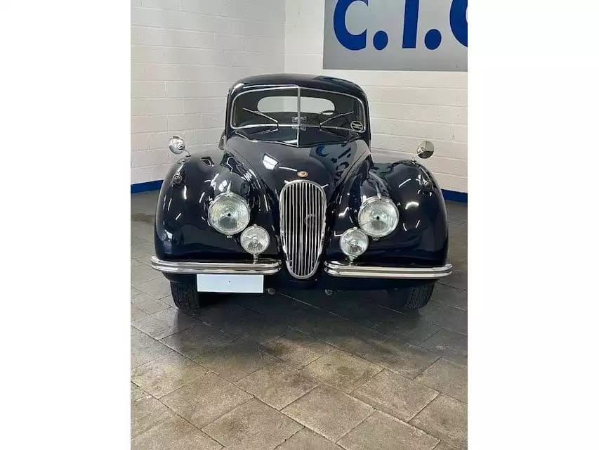 Jaguar XK 120 FHC - Photo 1