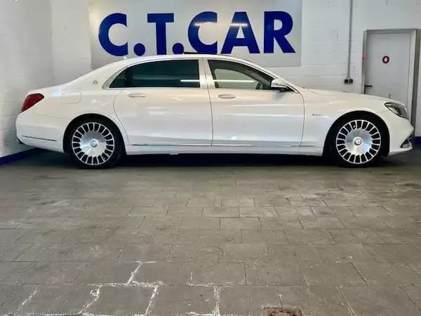 Maybach S560 Limousine 4Matic-PANO/BURMESTER/MASSAGE/DVD/Voll - Photo 2