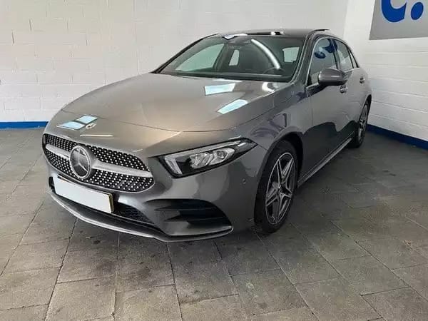 Mercedes-Benz A 250 250e AMG Line /Pano/cam - Photo 3