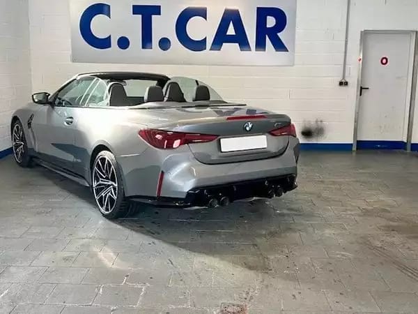 BMW M4 Competition M xDrive Cabrio - Photo 2