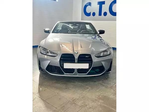 BMW M4 Competition M xDrive Cabrio - Photo 3