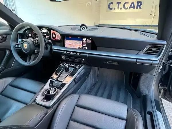 Porsche 992 911 Carrera 4S - Photo 3