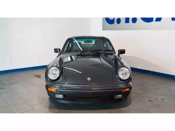 Porsche 930 Turbo 3.3 - Photo 2