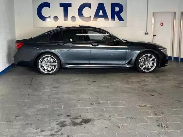 BMW 750 i xDrive  M-Sportpaket - Photo 2