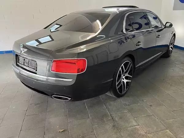 Bentley Flying Spur 6.0 W12 Autom.VOLL- TOP - Photo 2