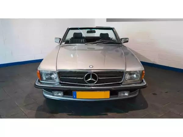 Mercedes-Benz SL 560 Auto. - Photo 2