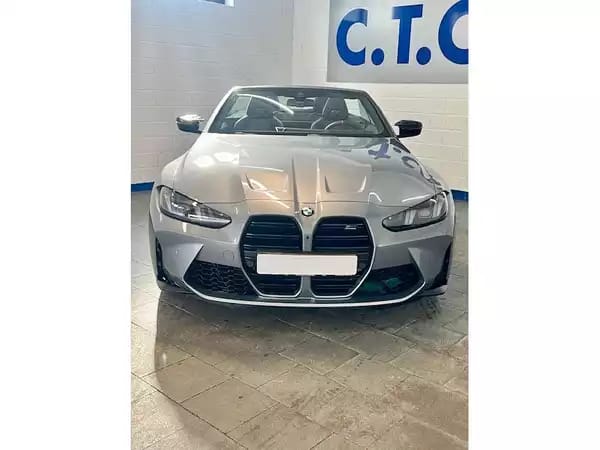 BMW M4 Competition M xDrive Cabrio - Photo 3