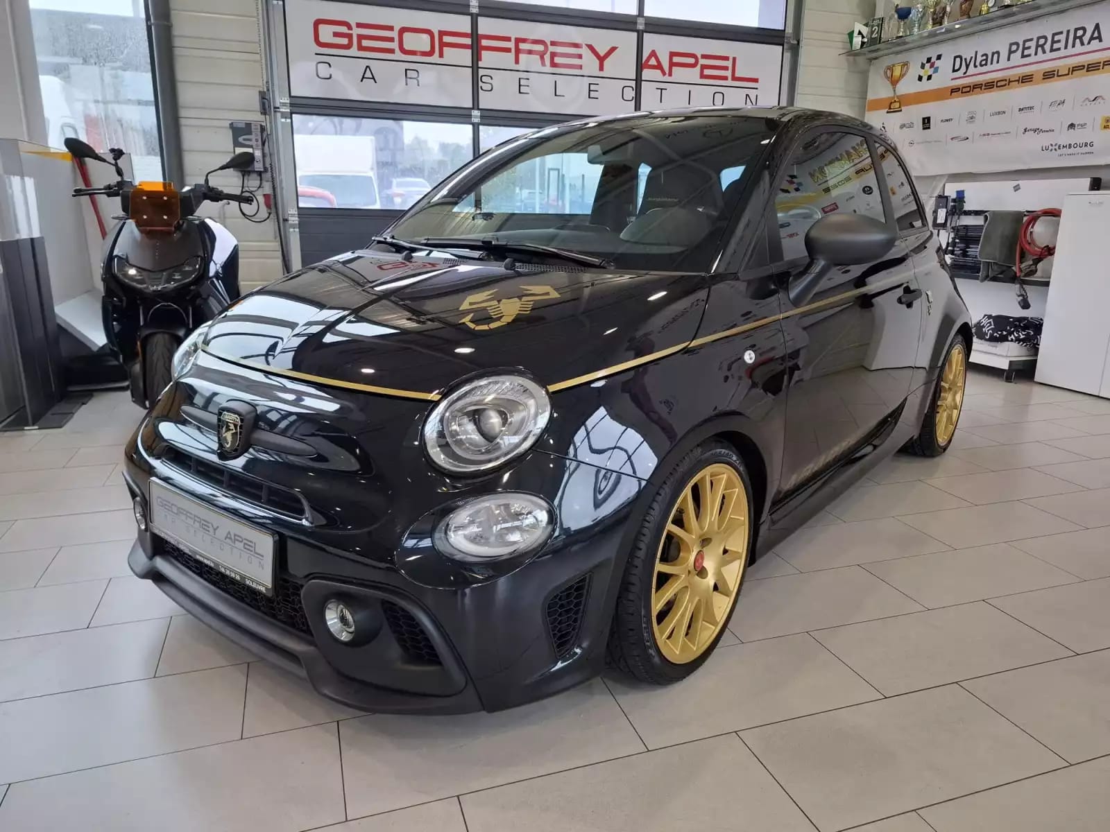 Abarth 595 1.4 T-JET 165 SCORPIONEORO 1 OF 2000 BEATS CUIR NAVI 1 HAND - Photo 1