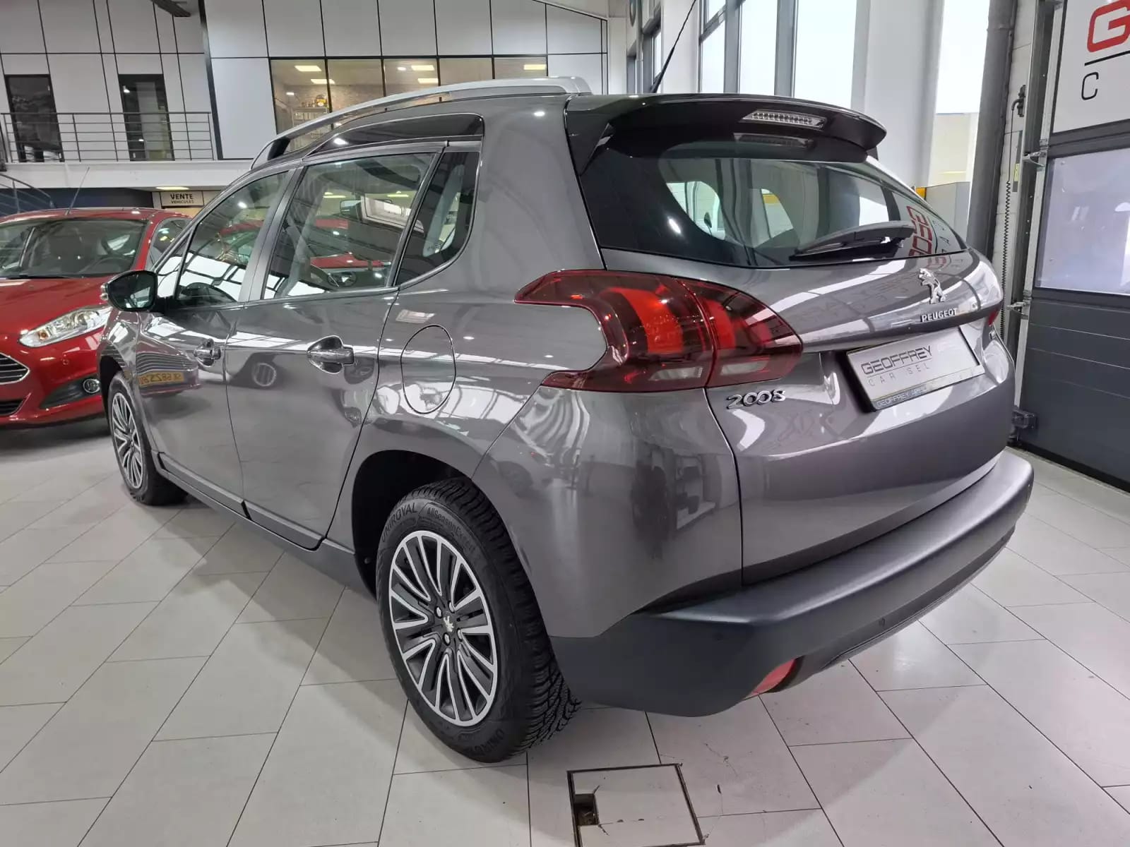 Peugeot 2008 B.AUTO, 110CV, NAVI,CARPLAY,BLUETOOTH, GARANTIE - Photo 1