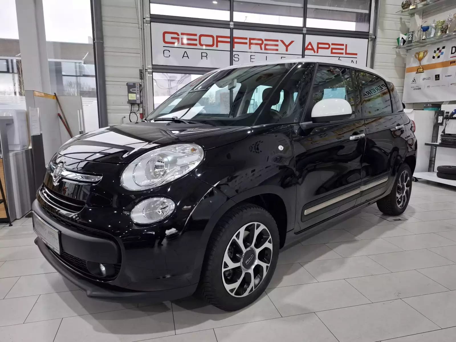 Fiat 500L 1.6 JTD 120 NAVI, CUIR, PANORAMA, 1 HAND - Photo 1