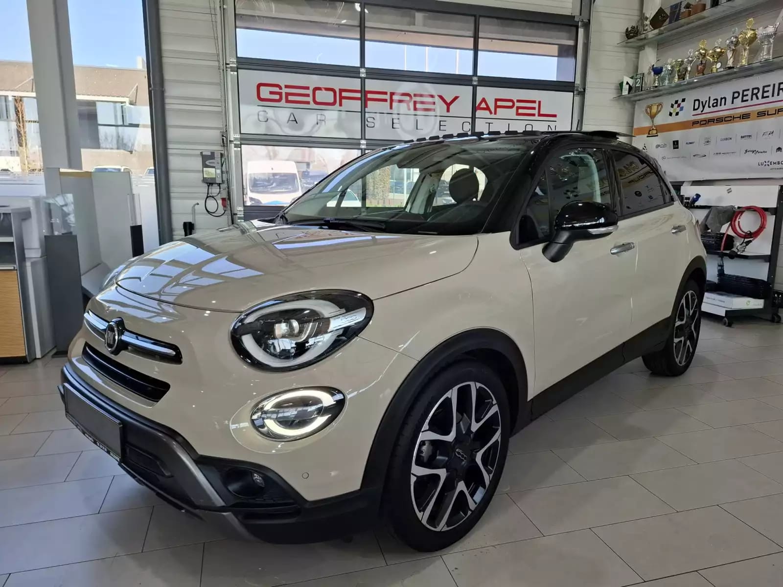 Fiat 500X CROSS 120, 1 HAND, PANORAMA, ALU 19", CAMERA, LED, PDC, U-CONNECT, - Photo 1