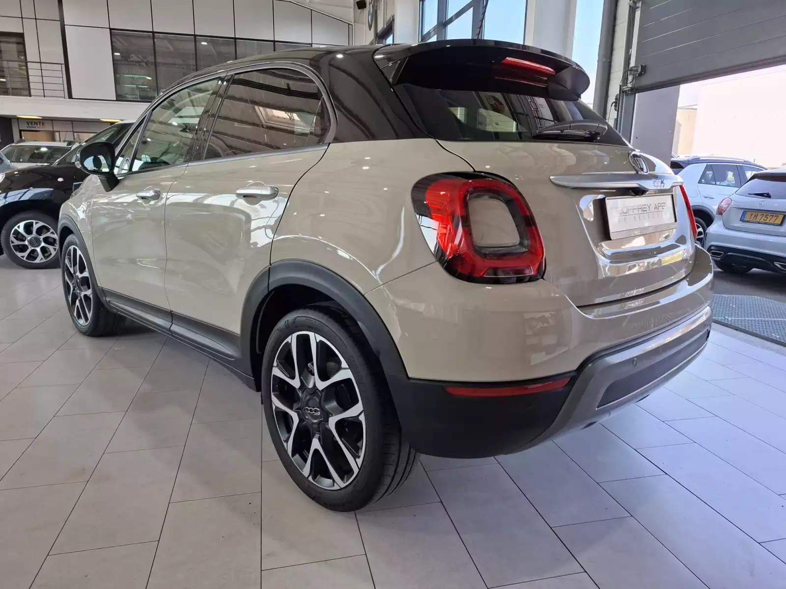 Fiat 500X CROSS 120, 1 HAND, PANORAMA, ALU 19", CAMERA, LED, PDC, U-CONNECT, - Photo 1